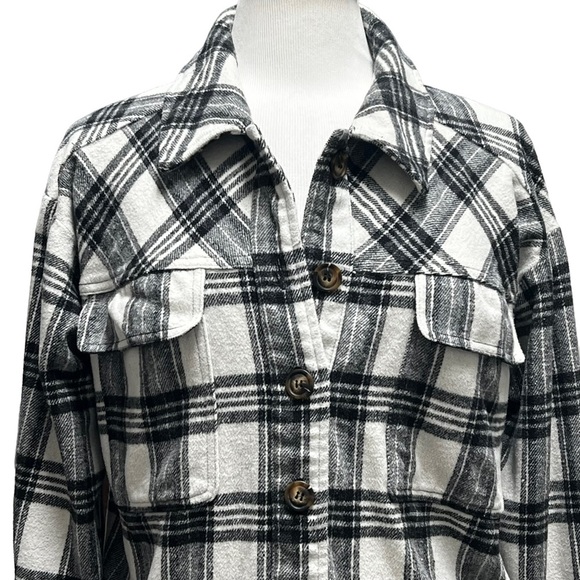 LA Hearts PacSun Plaid Shacket Black White Flannel Shirt Jacket Oversized M/L - Picture 2 of 15